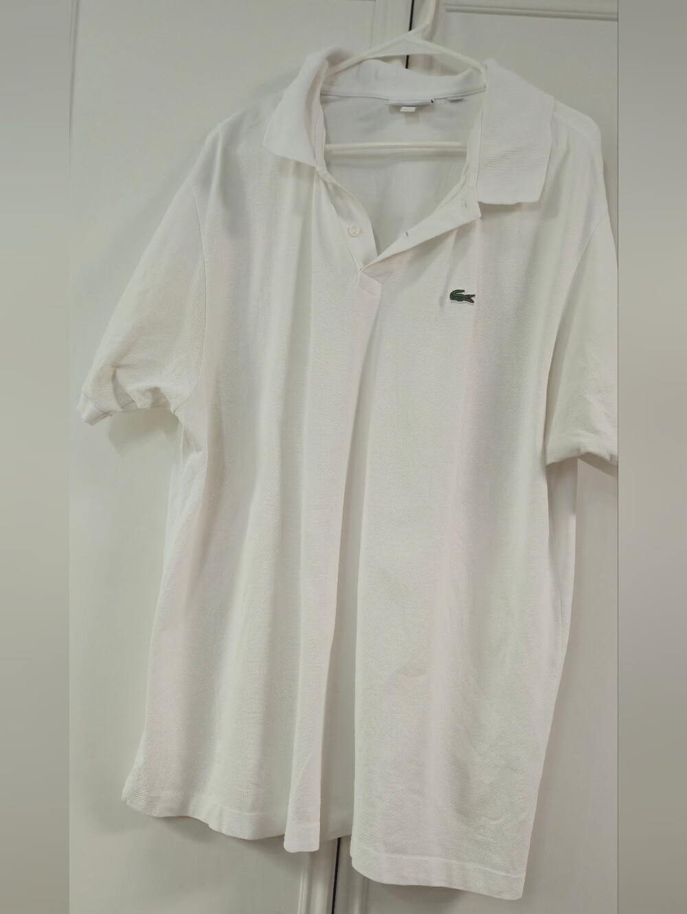 Lacoste White Short-Sleeve Polo with Green Crocodile Logo